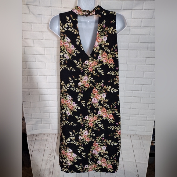 WAYF Floral Black Dress - Picture 5 of 7